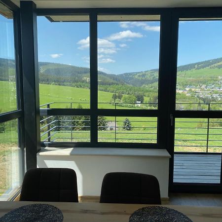 Loučná pod Klínovcem Apartment Enzian מראה חיצוני תמונה